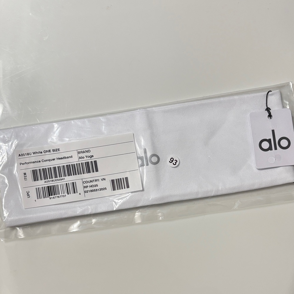 ALO Yoga White Performance Conquer Headband